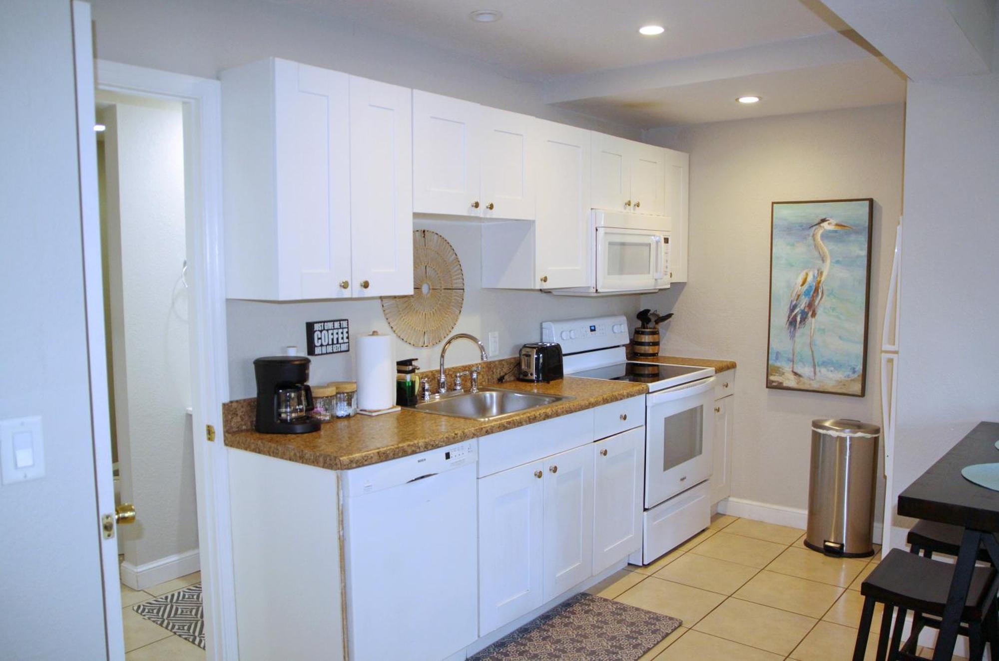 Naples Park Oasis - Cozy Two Bedroom Apartment エクステリア 写真