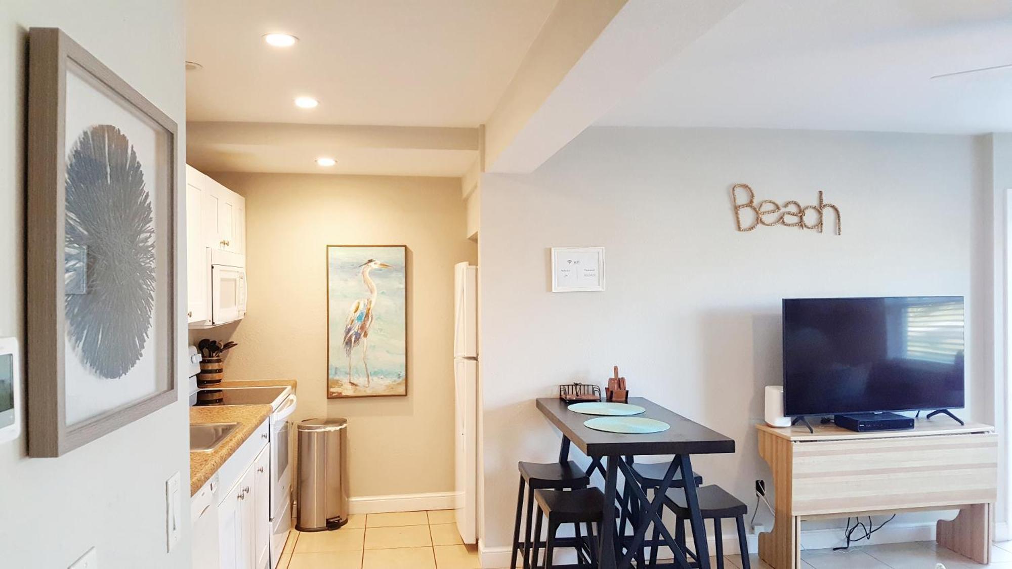Naples Park Oasis - Cozy Two Bedroom Apartment エクステリア 写真